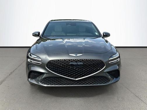 Makalu Gray 2023 Genesis G70 2.0T RWD