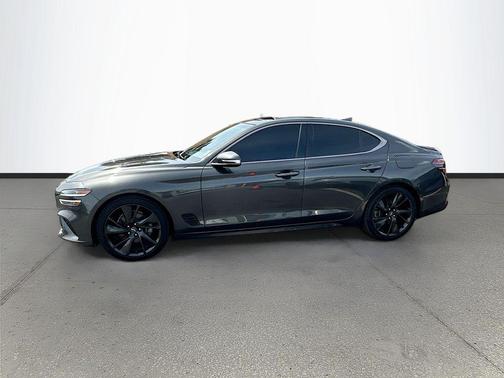 Makalu Gray 2023 Genesis G70 2.0T RWD