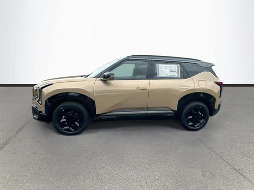 Brown 2027 Kia Seltos X-Line S