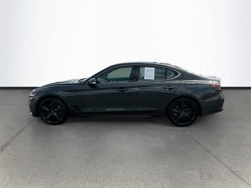 2023 Genesis G70 3.3T RWD