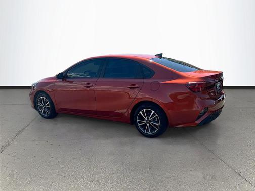 Fire Orange 2022 Kia Forte LXS