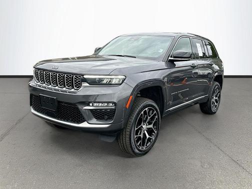2022 Jeep Grand Cherokee Summit