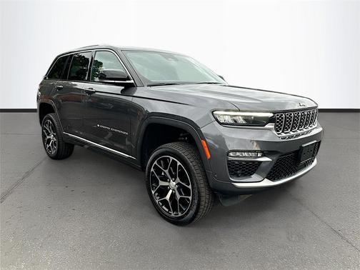 2022 Jeep Grand Cherokee Summit