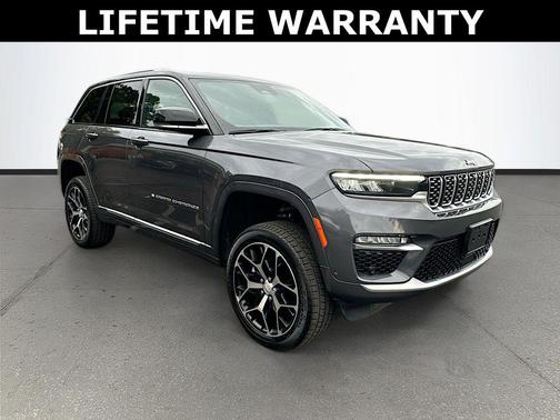 2022 Jeep Grand Cherokee Summit