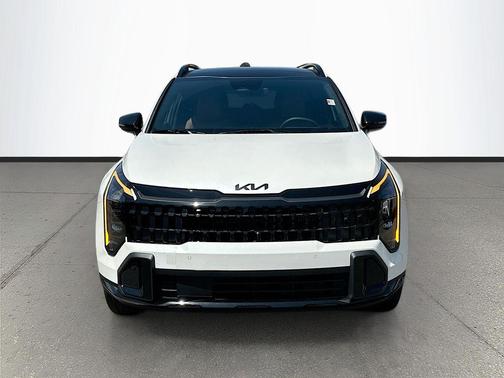 White Pearl 2026 Kia Sportage X-Line