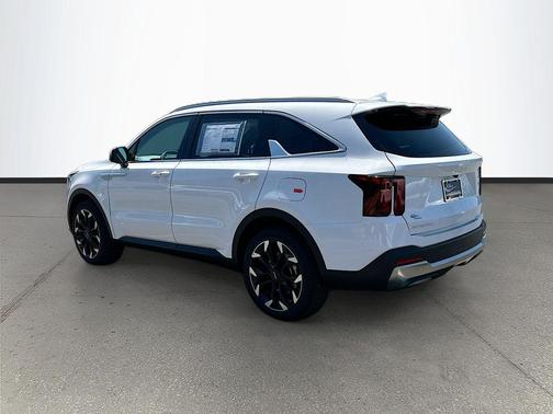 White Pearl 2026 Kia Sorento EX