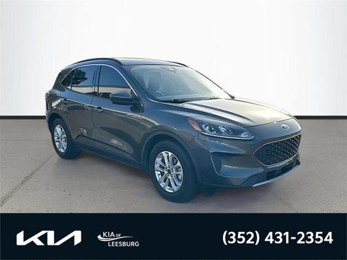 Magnetic Metallic 2020 Ford Escape SE