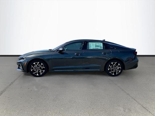 2025 Kia K5 EX