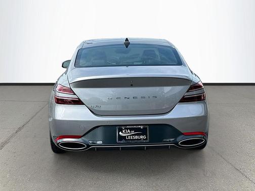 2024 Genesis G70 2.5T RWD