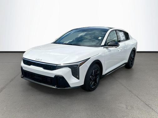 White Pearl 2026 Kia K4 GT-Line Turbo