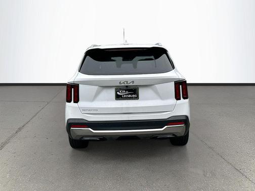 White Pearl 2026 Kia Sorento EX
