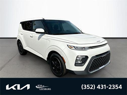 Snow White Pearl 2022 Kia Soul LX