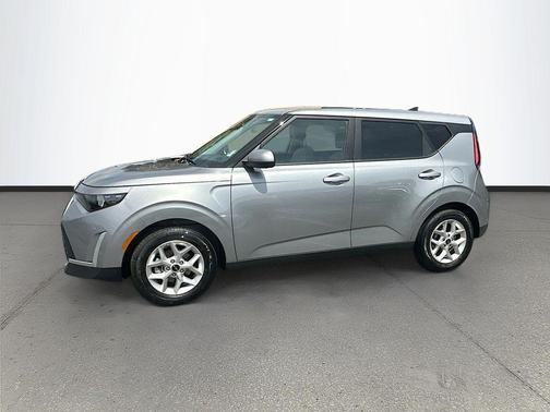 Steel Gray 2024 Kia Soul LX