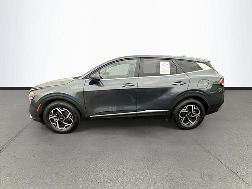 Gravity Gray 2025 Kia Sportage LX