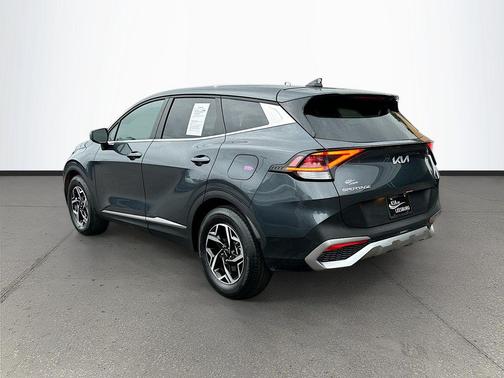 Gravity Gray 2025 Kia Sportage LX