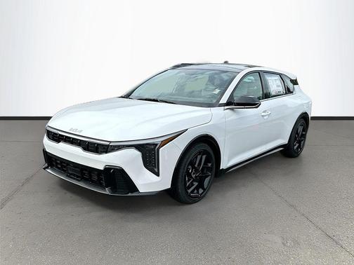 White Pearl 2026 Kia K4 GT-Line Turbo