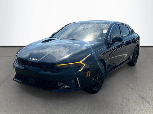Aurora Black Pearl 2025 Kia K5 LXS