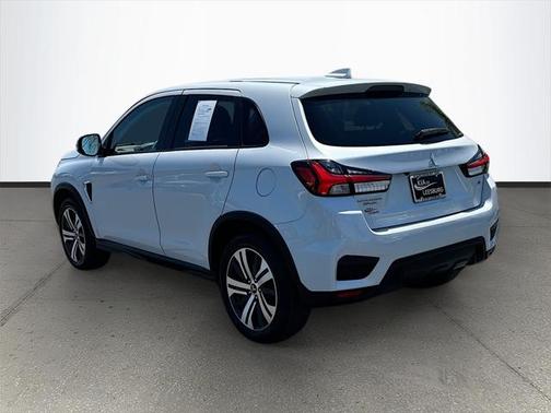 2023 Mitsubishi Outlander Sport SE