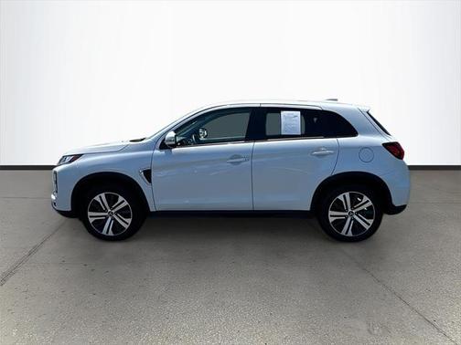 2023 Mitsubishi Outlander Sport SE