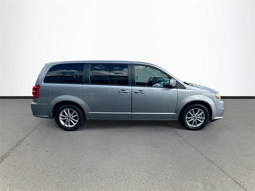2020 Dodge Grand Caravan SE