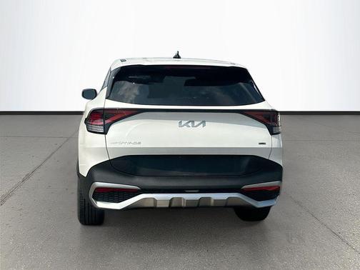 Snow White Pearl 2025 Kia Sportage Hybrid LX