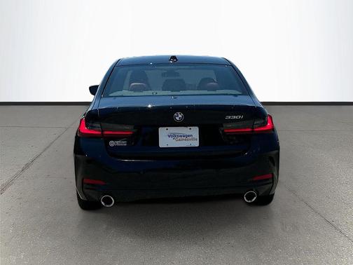 Jet Black 2025 BMW 330 330i