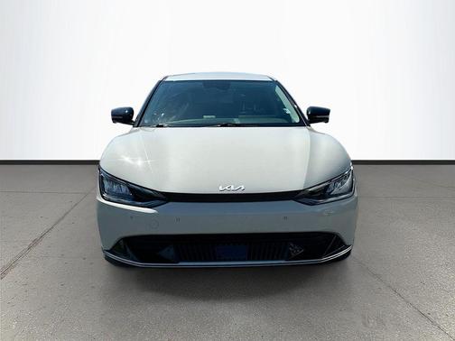 Glacier 2023 Kia EV6 Wind