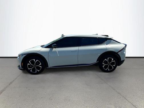 Glacier 2023 Kia EV6 Wind
