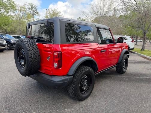 Race Red 2023 Ford Bronco Black Diamond