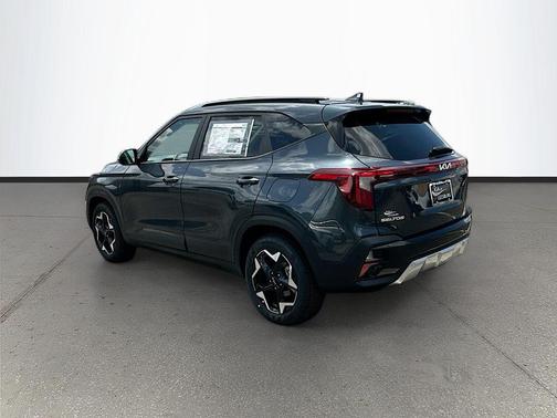 Gray 2026 Kia Seltos S