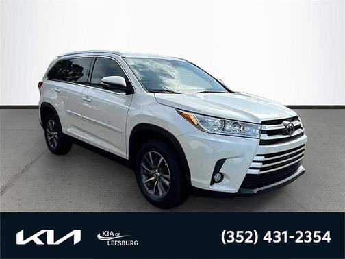Blizzard Pearl 2019 Toyota Highlander XLE