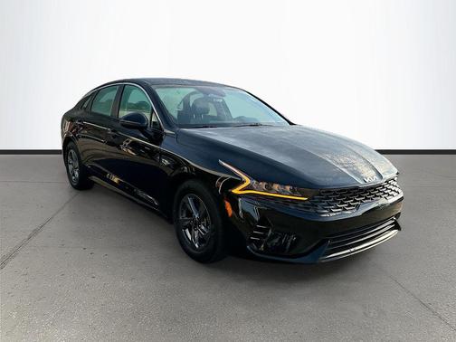 2024 Kia K5 LXS