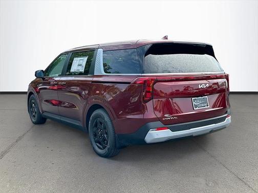 2025 Kia Carnival LXS
