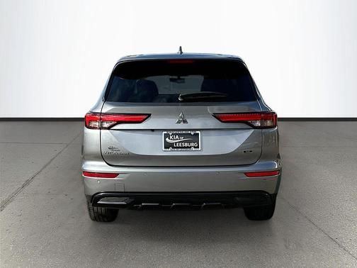 2024 Mitsubishi Outlander SE Black Edition S-AWC