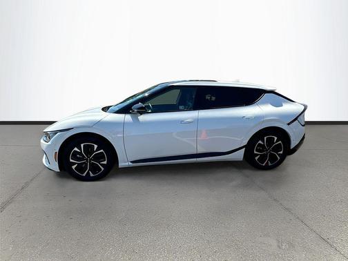 Snow White Pearl 2022 Kia EV6 GT-Line