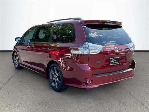 2015 Toyota Sienna SE
