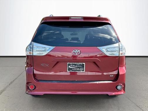 2015 Toyota Sienna SE