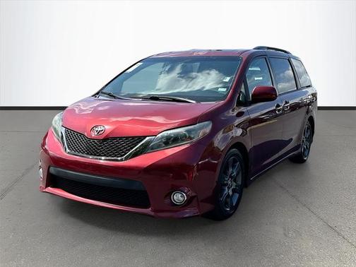 2015 Toyota Sienna SE