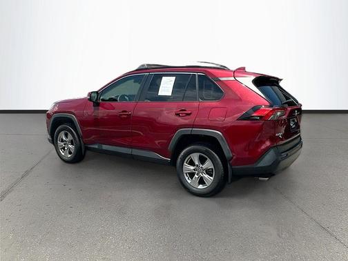 Ruby Flare Pearl 2022 Toyota RAV4 XLE