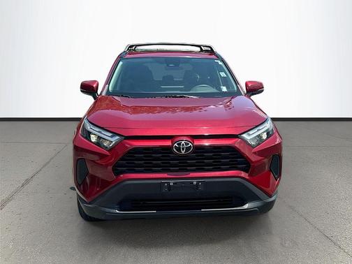 Ruby Flare Pearl 2022 Toyota RAV4 XLE