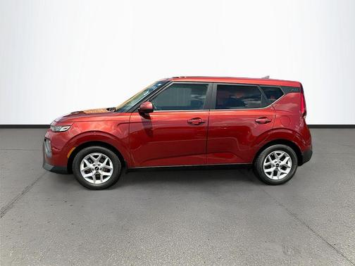 Mars Orange 2022 Kia Soul LX