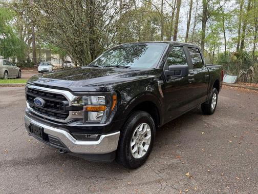 Agate Black Metallic 2023 Ford F-150 XLT
