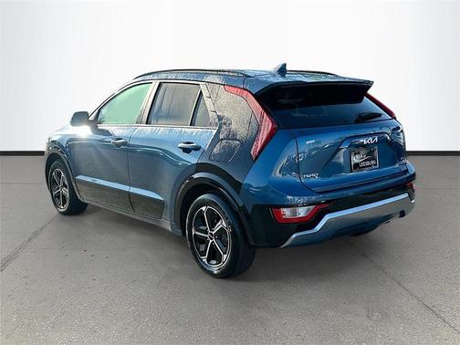 2024 Kia Niro SX