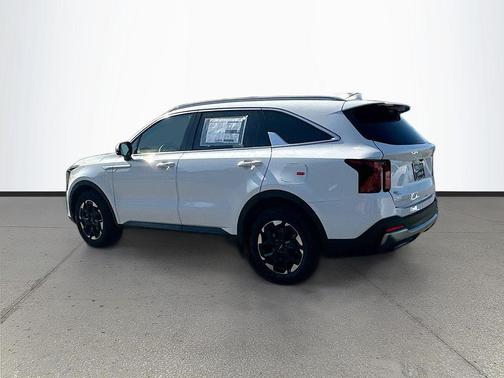 White 2026 Kia Sorento S