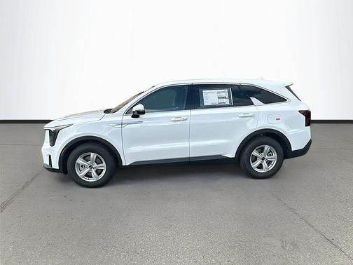 White Pearl 2026 Kia Sorento LX