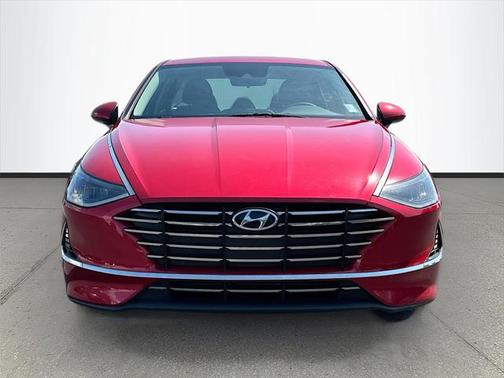 2022 Hyundai SONATA SE