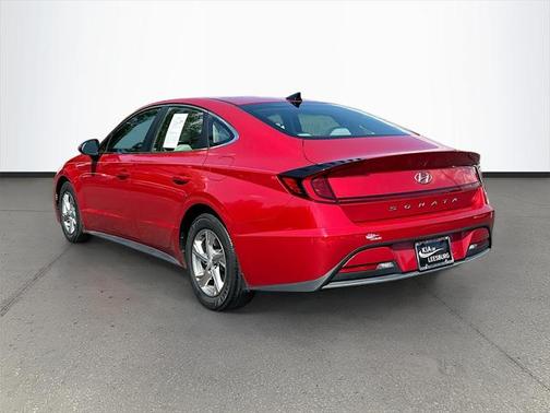 2022 Hyundai SONATA SE