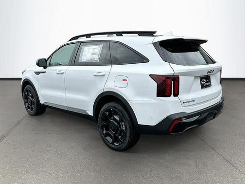 White Pearl 2026 Kia Sorento SX