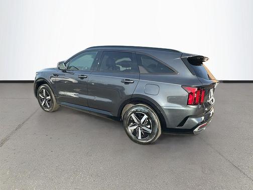 Gravity Grey 2022 Kia Sorento S