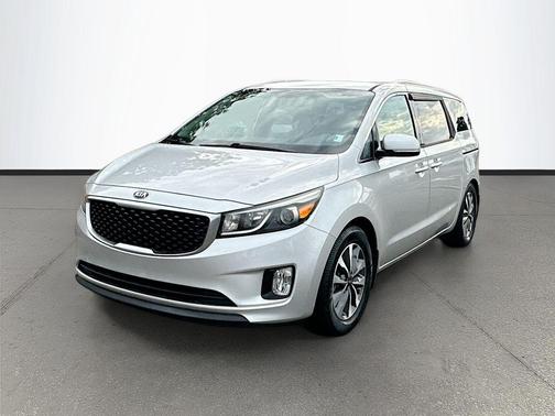 Bright Silver 2015 Kia Sedona SX